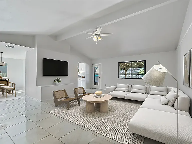 1300 Monica St — Photo 3