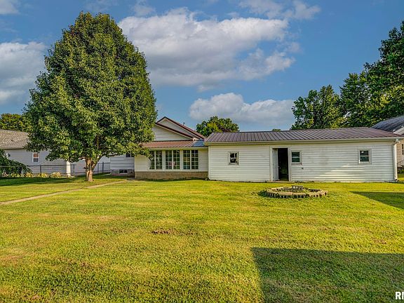 2nd image of 314 Hickory St