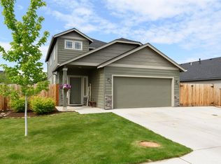 3121 SW Deschutes Ave, Redmond, OR 97756