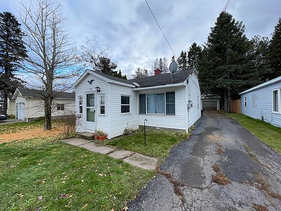 2nd image of 220 E 14th Ave