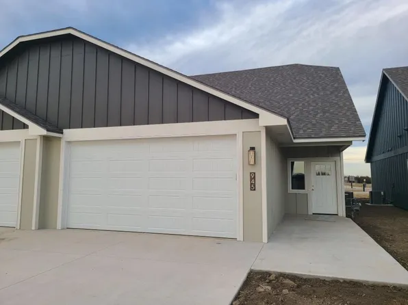945 Lingonberry Ln, Lindsborg, KS 67456