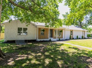 2926 N Loxley Ave, Fayetteville, AR 72703