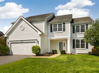 2952 Arbor Ln, Aurora, IL 60502