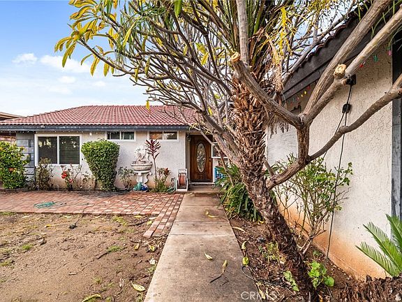 2nd image of 9438 Lomita Dr