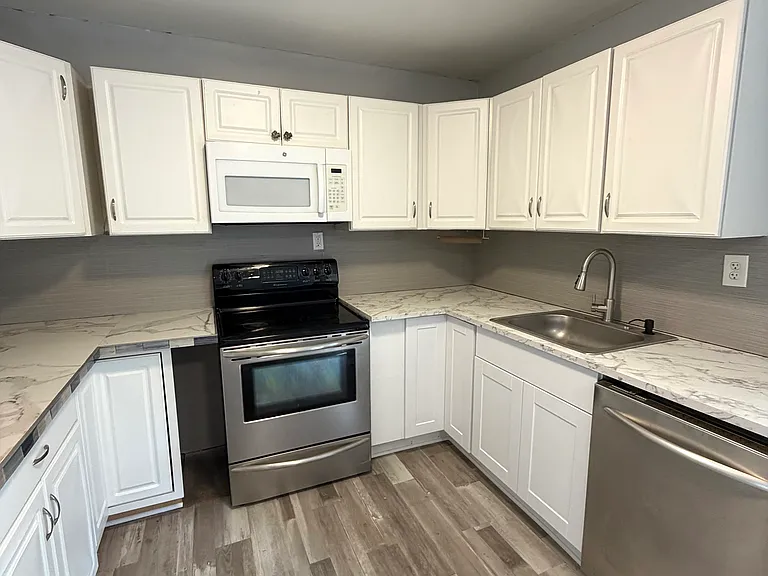 184 Village Dr — Photo 7