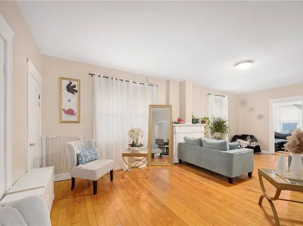 286 California Ave, Providence, RI 02905