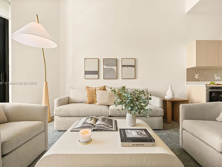 501 NE 31st St #410 — Photo 4