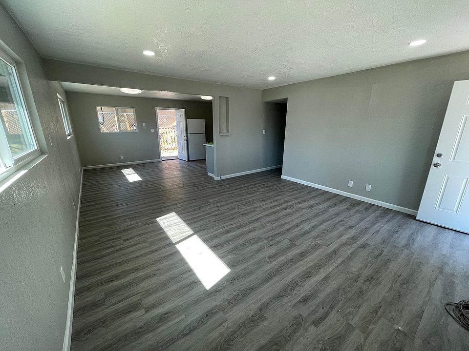 2155 S Bardell Ave, Fresno, CA 93706 | Zillow