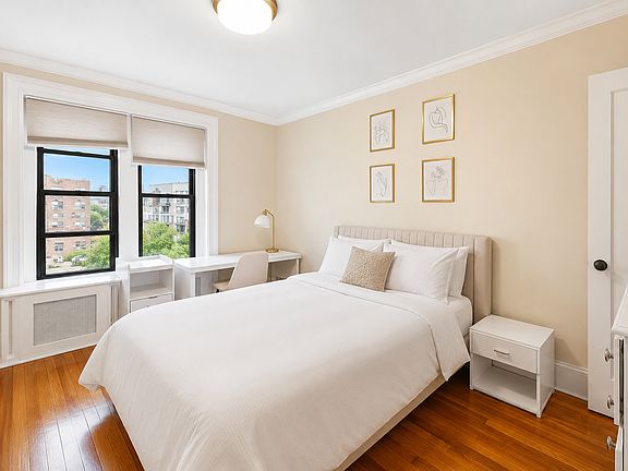 5th image of 448A Park Dr #7