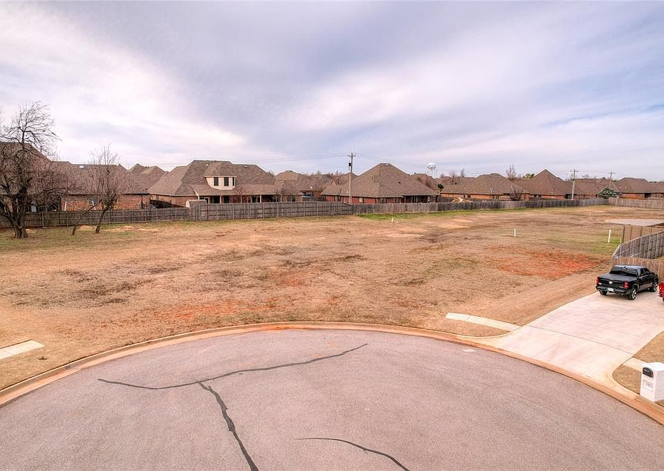 1st image of 10921 NW 24th Ter Lot 6/pt 7