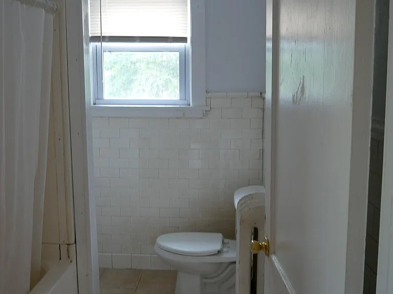 96 Huntington St — Photo 14