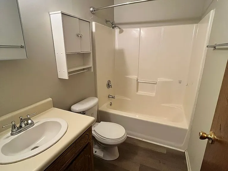 5542 Old Pearman Dairy Rd — Photo 5