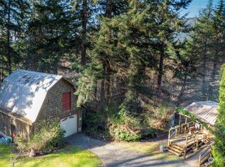 246 Bobcat Ln, Quilcene, WA 98376