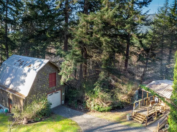 246 Bobcat Lane, Quilcene, WA 98376