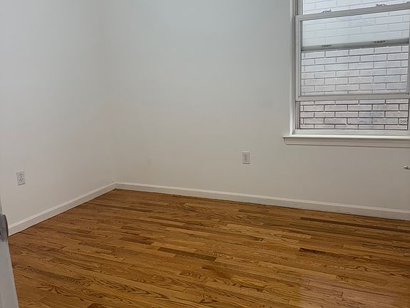 5th image of 311 S 7th St