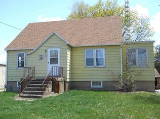 1308 Wauona Trl, Portage, WI 53901