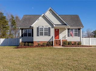 5818 Huffine Ridge Dr, Gibsonville, NC 27249