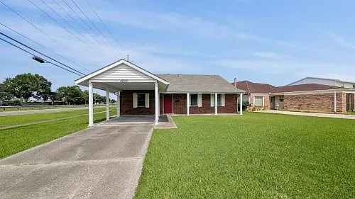 4000 Fir Ct — Photo 1