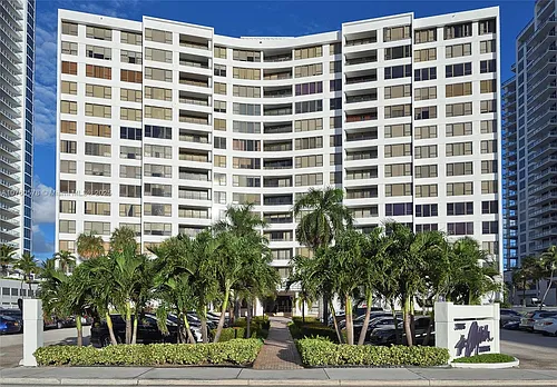 3505 S Ocean Dr #710 Photo 1
