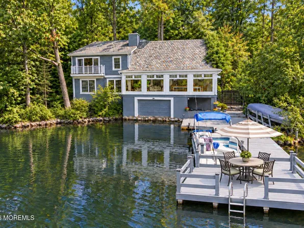 10C Edgemere Drive, Matawan, NJ 07747