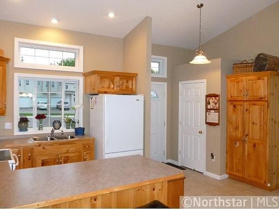 3rd image of 701 1st St NW