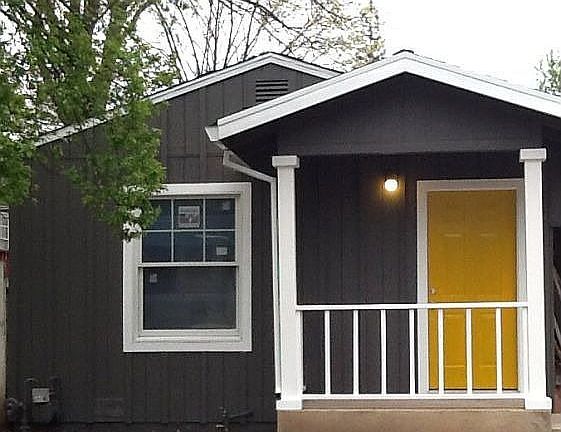 2nd image of 3150 4th Ave