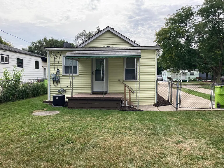 101 E Harwood Ave — Photo 7