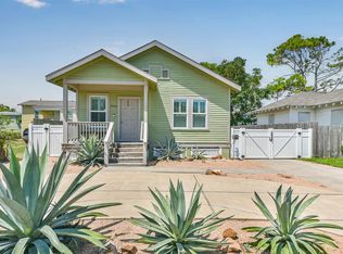 5008 Avenue O 1/2, Galveston, TX 77551