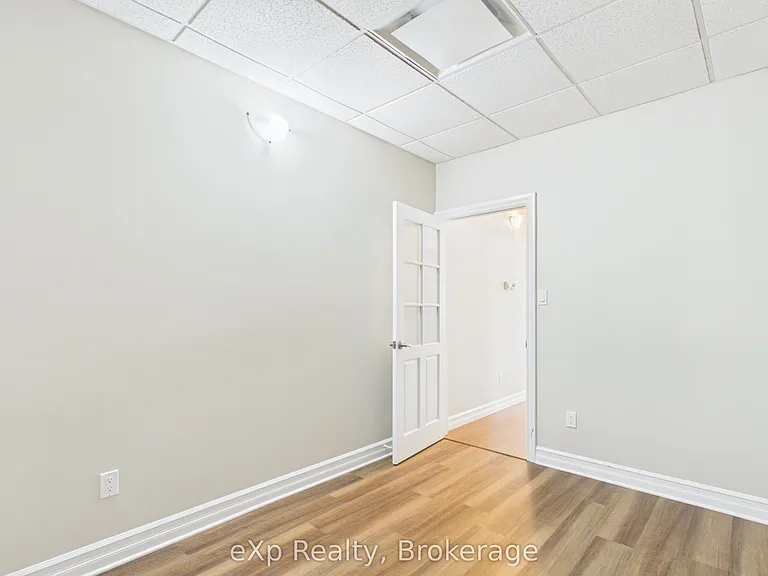 807 Queen St #2 — Photo 6