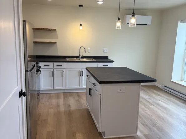 135 N 4th Ave, Sturgeon Bay, WI