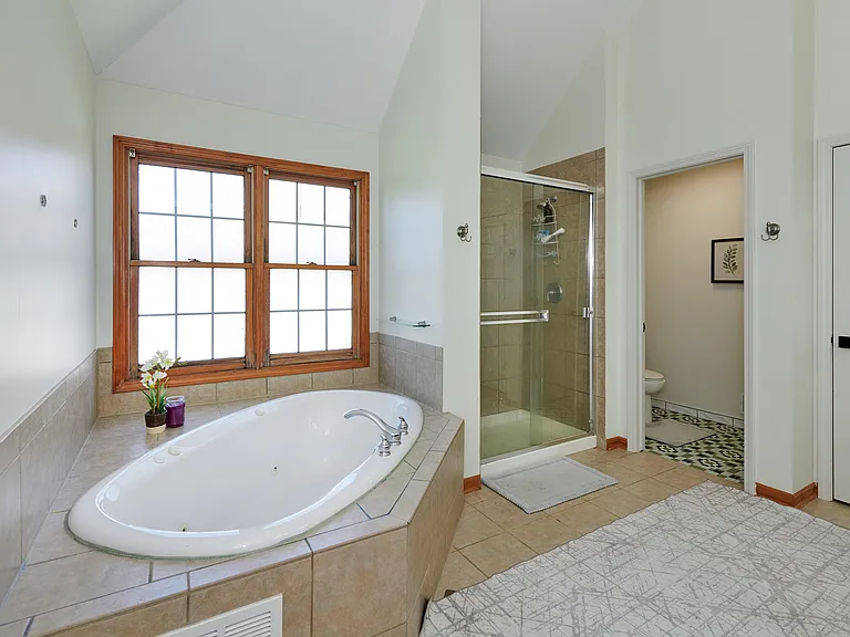 26300 W Chatham Dr — Photo 27
