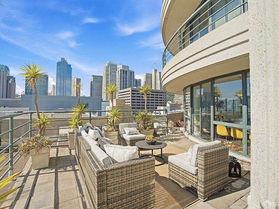 1st image of 300 3rd St APT 1014