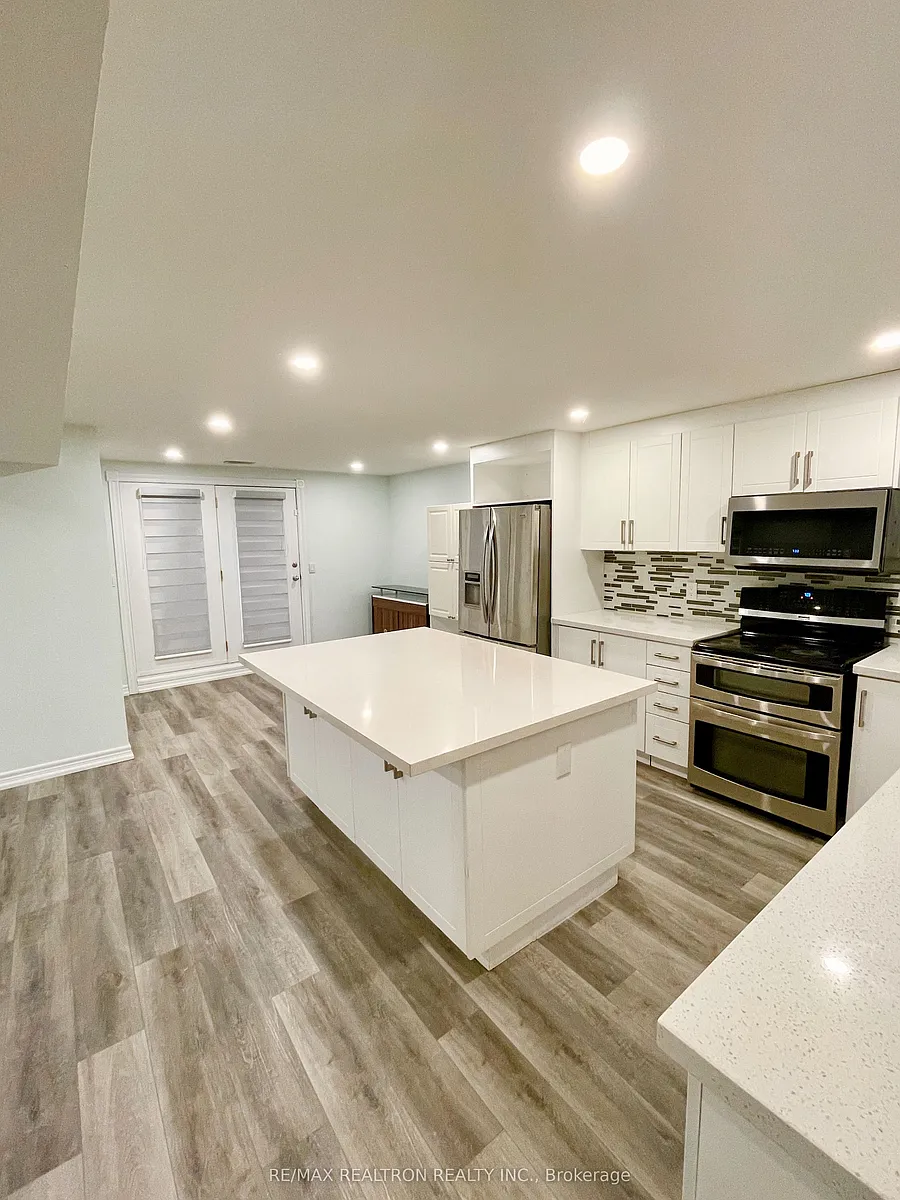Building Photo - 57 Buena Vista Dr
