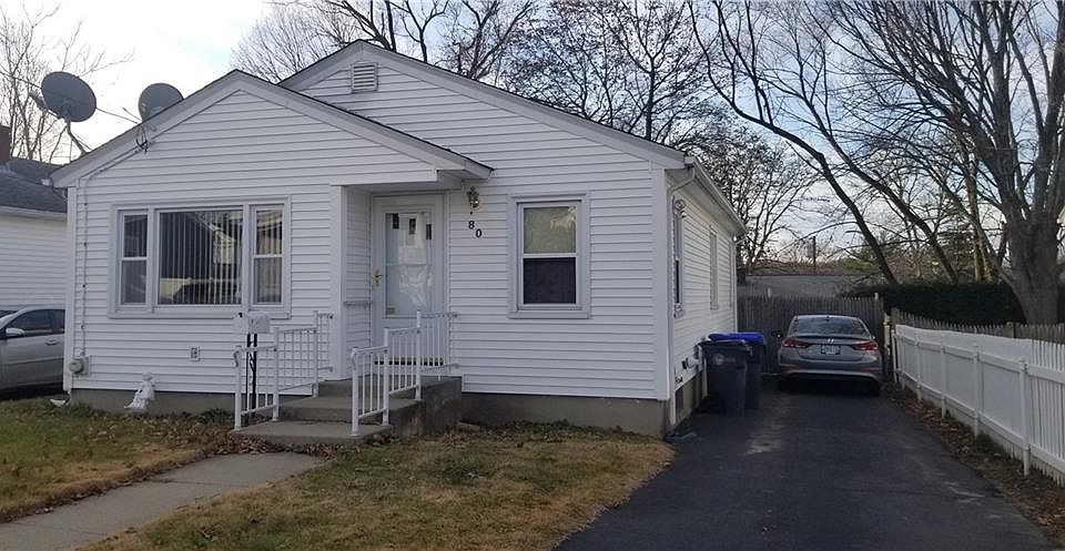 2nd image of 80 Waite St