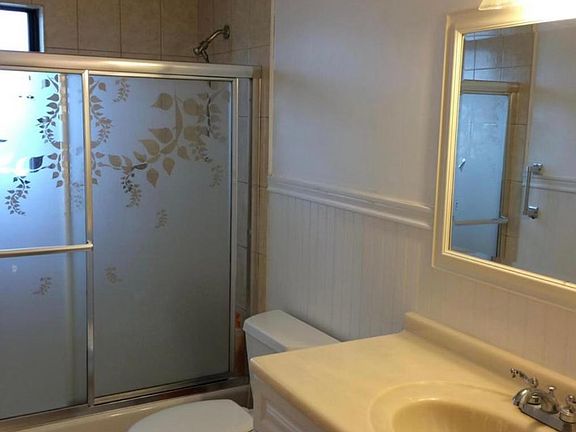 4th image of 95 Park St #3