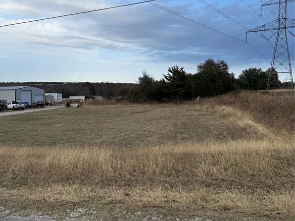 103 La Estada Dr, Weatherford, TX 76088