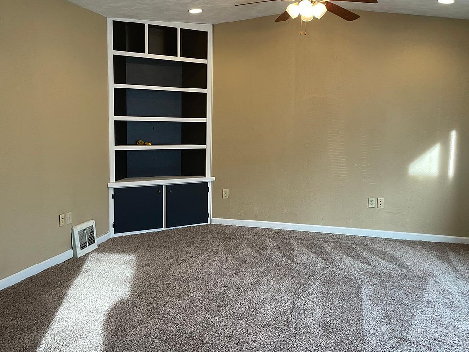 1st image of 640 W Long Ave #15801
