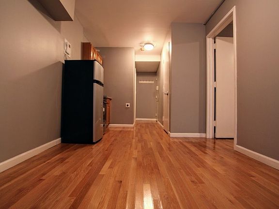 2nd image of 259 Elizabeth St #Bc