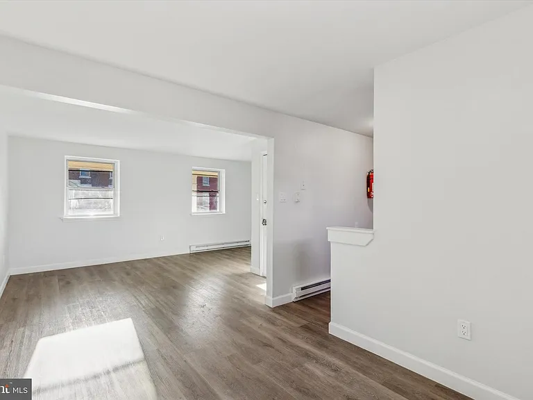 329 Buttonwood St #D — Photo 7