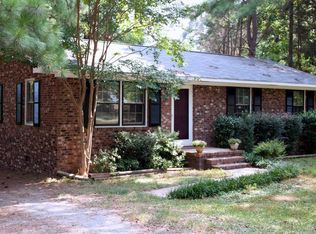 1305 Keith Ln, Chapel Hill, NC 27516