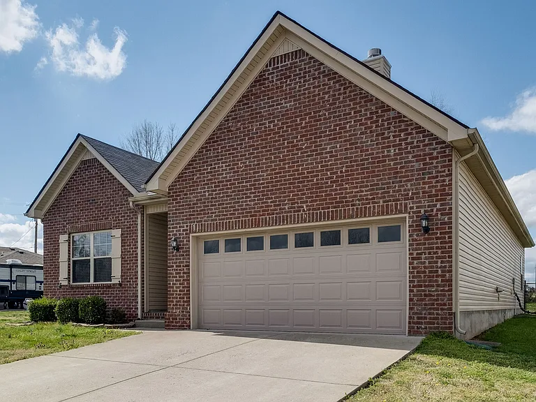 1021 Lindyn Lee Way — Photo 30