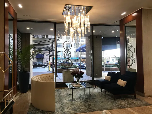 Sold by Sun Pop International | media 3
