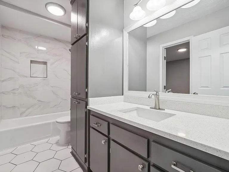 7880 Colquitt Rd — Photo 20