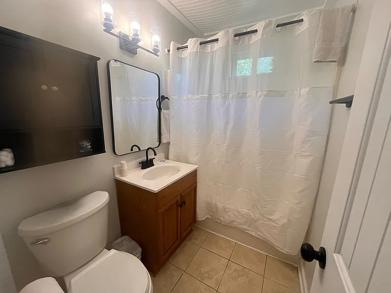 16 Reid St #3 — Photo 11