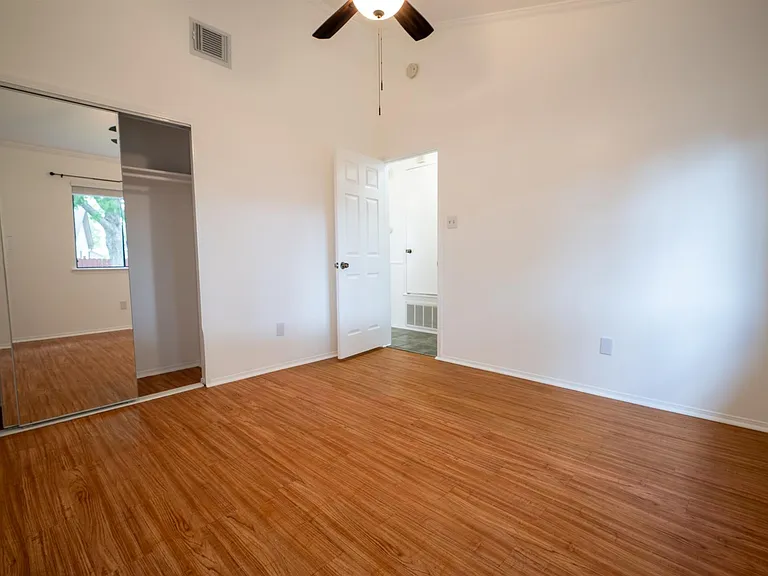 1601 Primrose Trl — Photo 10
