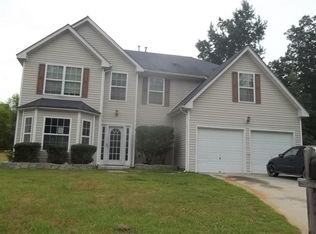 8203 Champion Trl, Fairburn, GA 30213