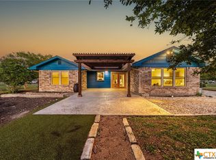 104 Prairie Ln, Salado, TX 76571