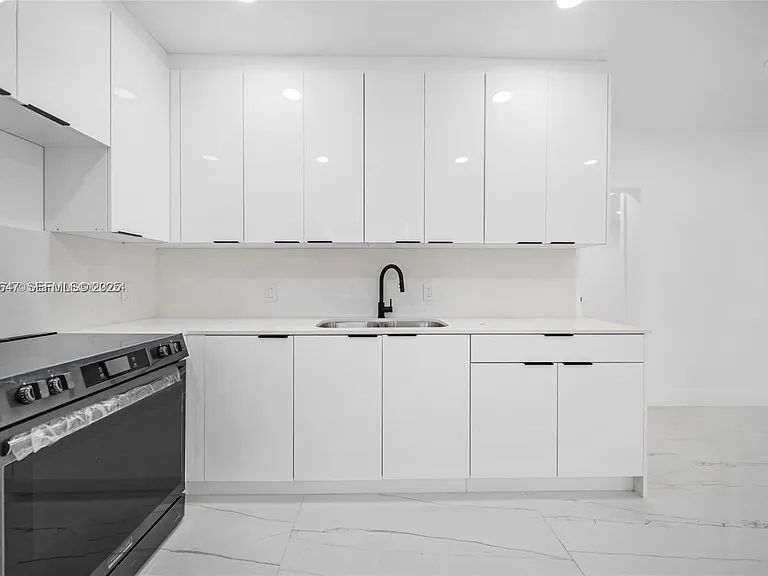 5509 NW 5th Ct #5511 — Photo 4