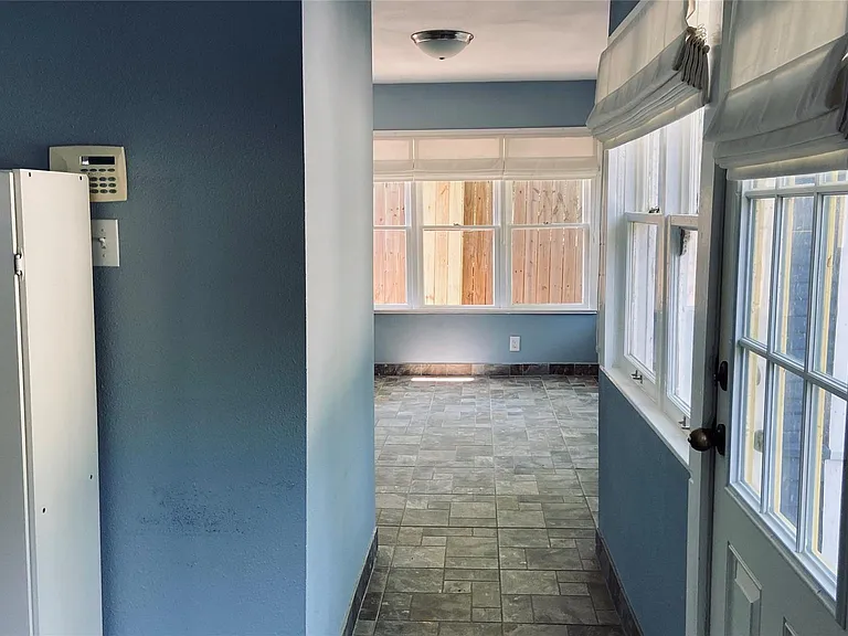 1715 Ramsey Ave — Photo 10