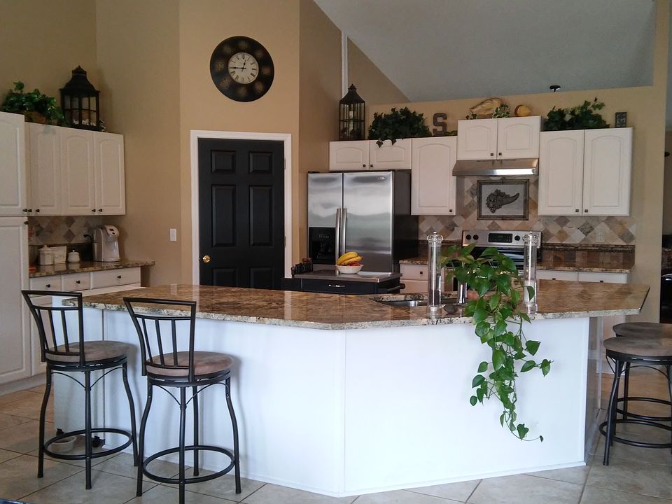 2nd image of 3704 Ballenger Rd